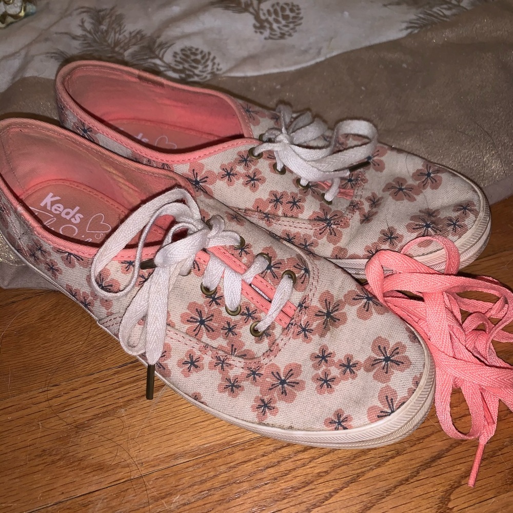 Taylor Swift Floral Keds